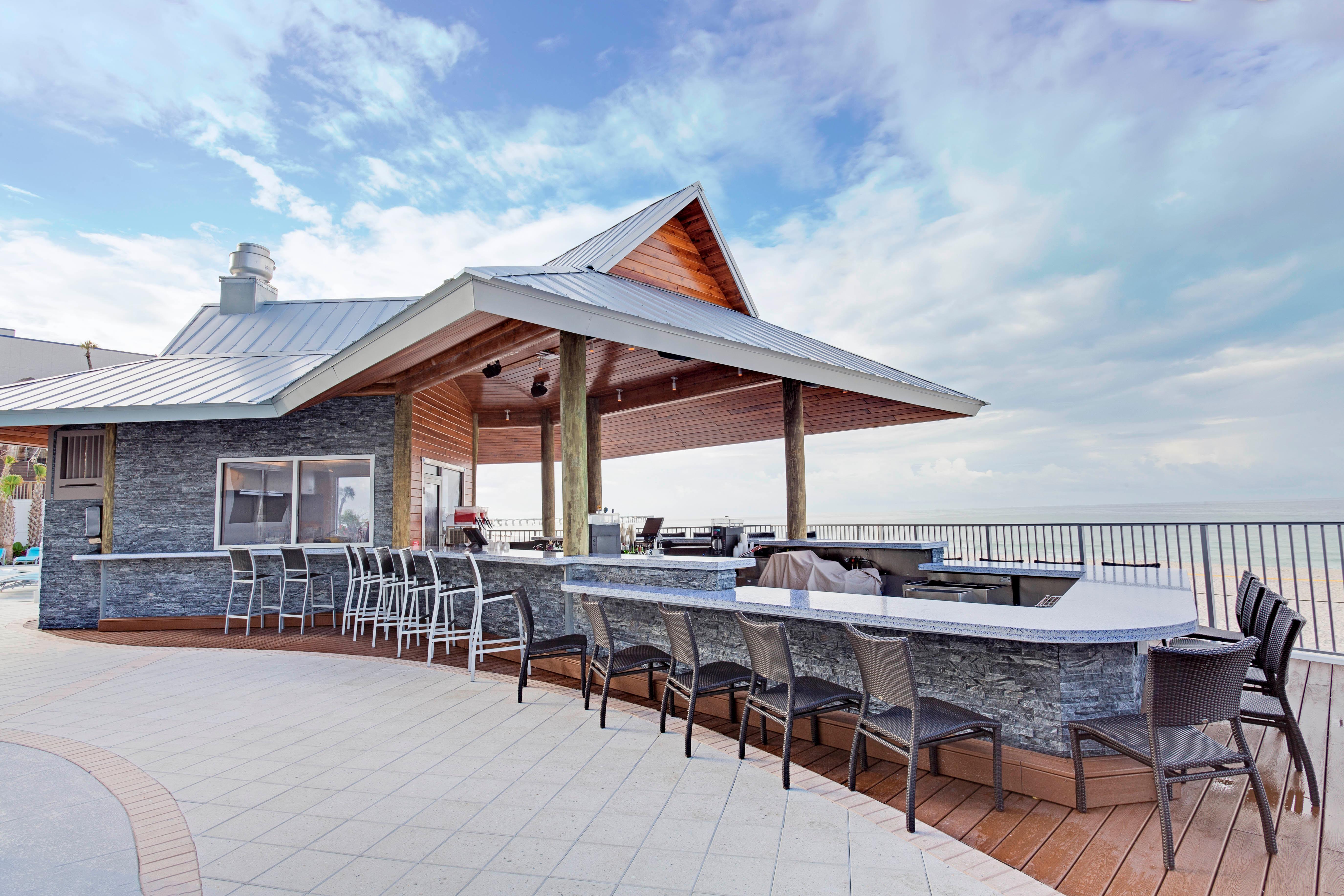 Holiday Inn Express & Suites Panama City Beach Beachfront By Ihg Exterior foto
