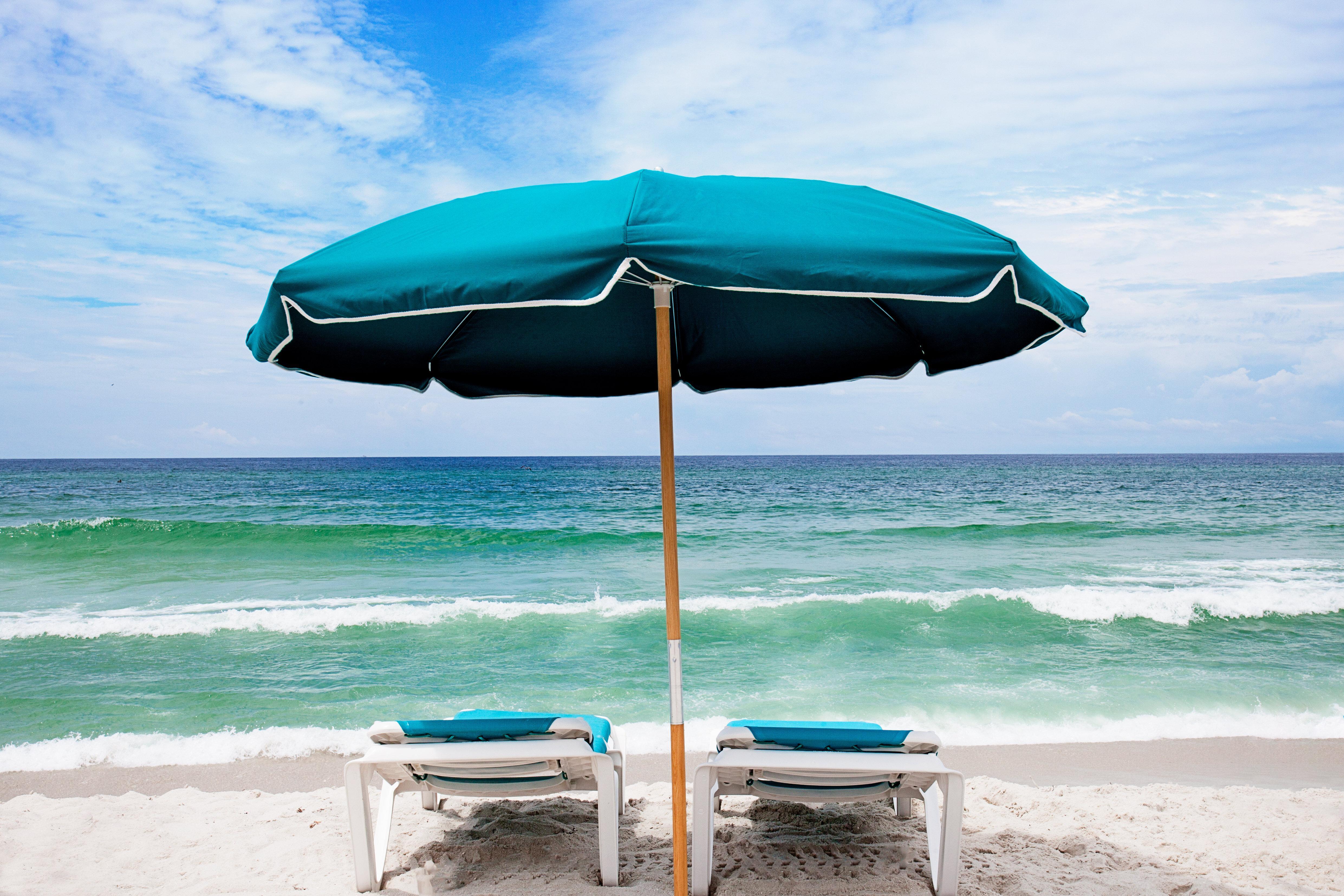 Holiday Inn Express & Suites Panama City Beach Beachfront By Ihg Exterior foto